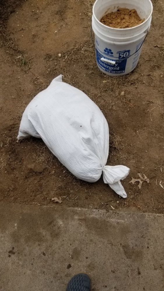 DIY Home Gym Episode 1 Sandbag Machine Shed CrossFit 235